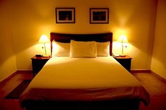 Hotel Three Arms