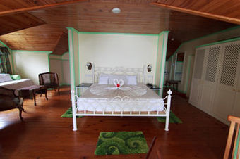 Palm Beach Hotel