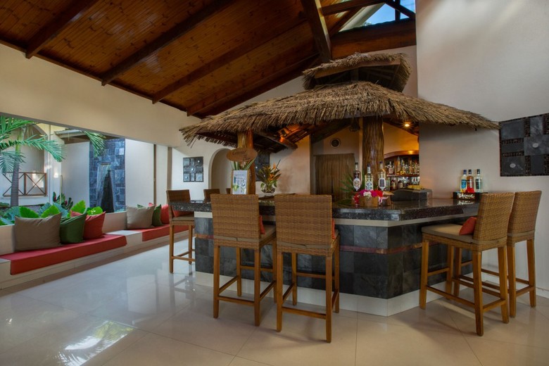 Coco De Mer Hotel And Black Parrot Suites