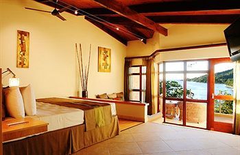 Coco De Mer Hotel And Black Parrot Suites