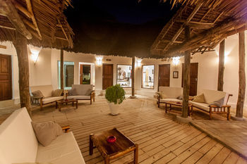 Hotel Dhow Inn