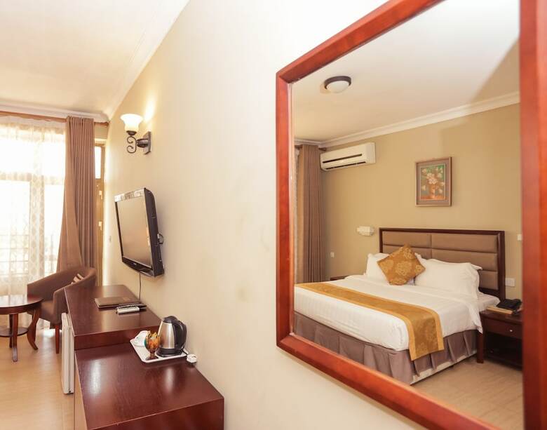 Regency Park Hotel