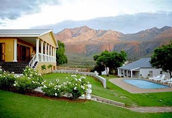 Bed & Breakfast Swartberg Country Manor