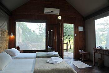 Posada Nkambeni Safari Camp