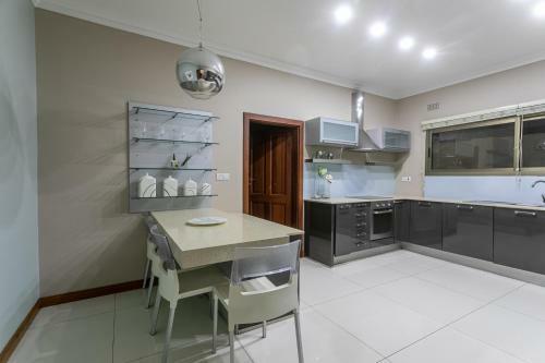 Fallsway Villas
