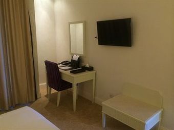 Belle-vue Hotel And Spa