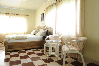 Hotel Mount Pleasant Inns & Apartment
