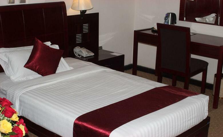 Kaleb Hotel