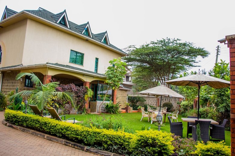 Hotel Karen Inn And Suites