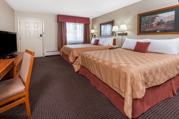 Ramada Stony Plain Hotel And Suites