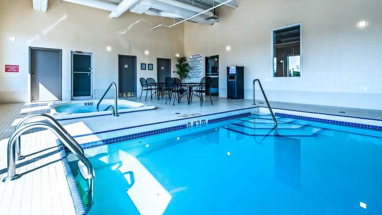 Best Western Plus Winnipeg Airport Hotel