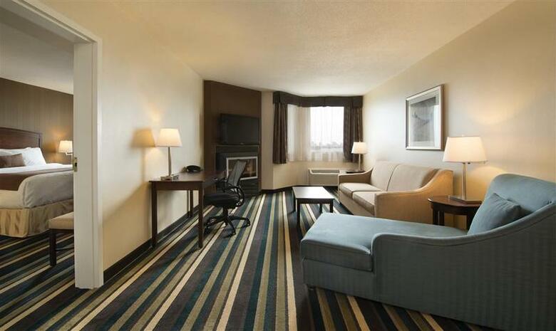 Best Western Plus Winnipeg Airport Hotel