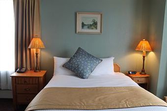 James Bay Inn Hotel & Suites