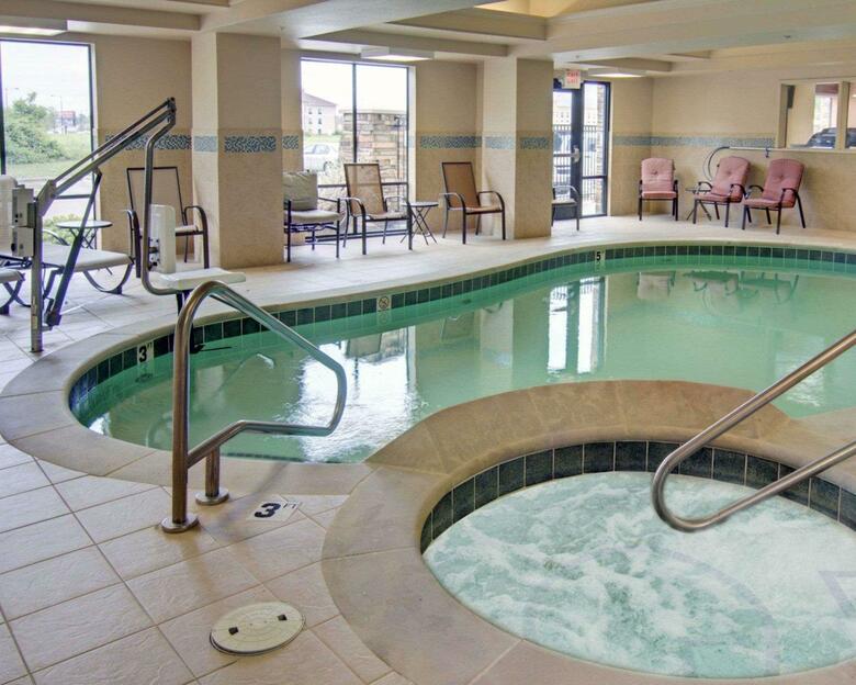 Hotel Comfort Suites
