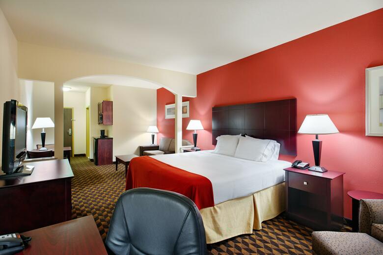 Holiday Inn Express Hotel & Suites Malvern