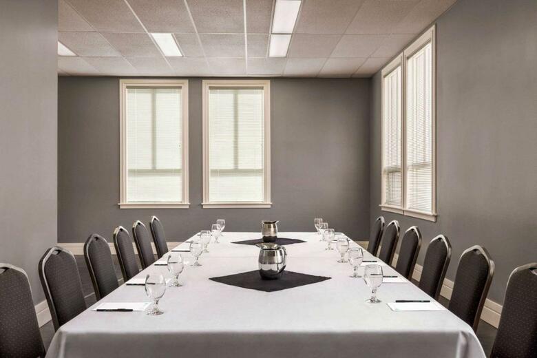 Executive Royal Hotel Regina