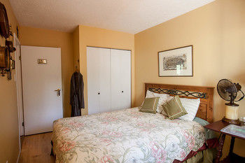 Hidden Valley Bed And Breakfast
