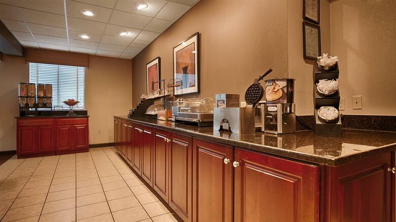 Hotel Best Western Plus Oak Mountain Inn