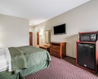 Hotel Quality Inn & Suites