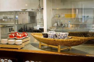 Hotel River Beach Resort