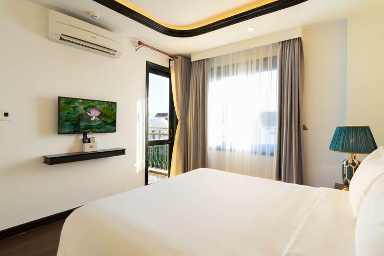 Hotel Lotus