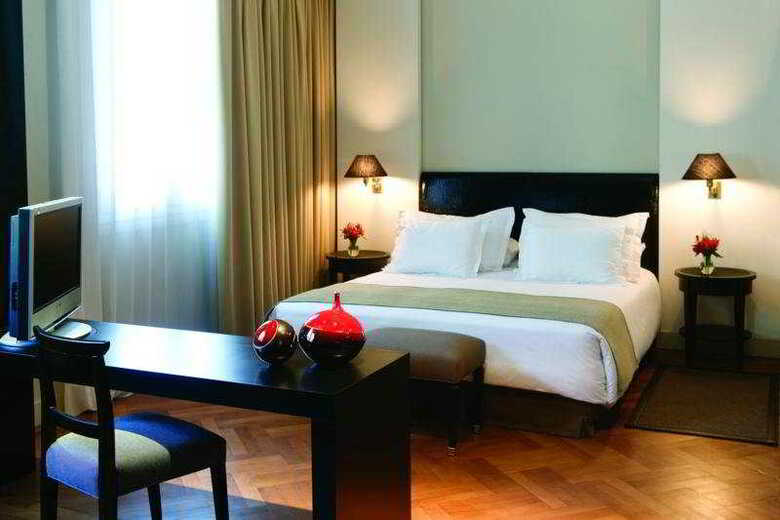 Hotel NH Buenos Aires Crill�n
