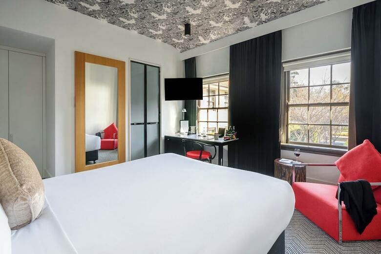 Diamant Boutique Hotel Canberra