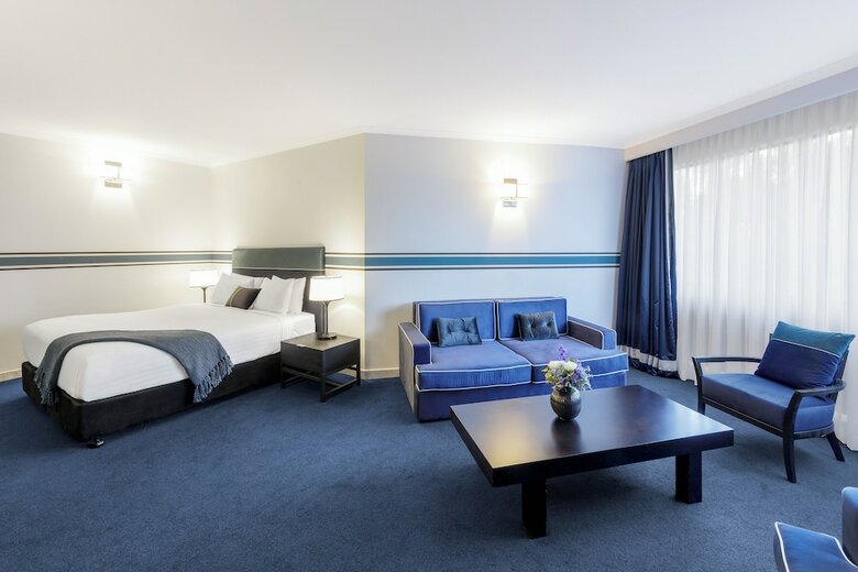 Hotel Diplomat
