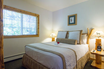 Aparthotel Red Wolf Lakeside Lodge