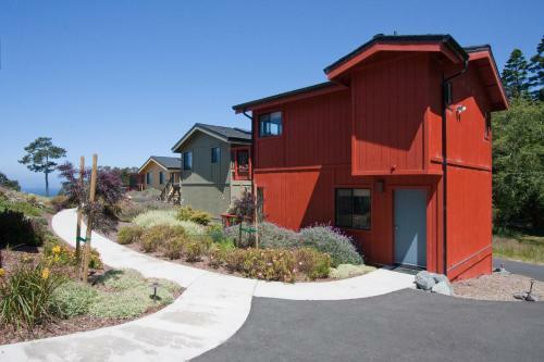 Bed & Breakfast Cottages At Little River Cove