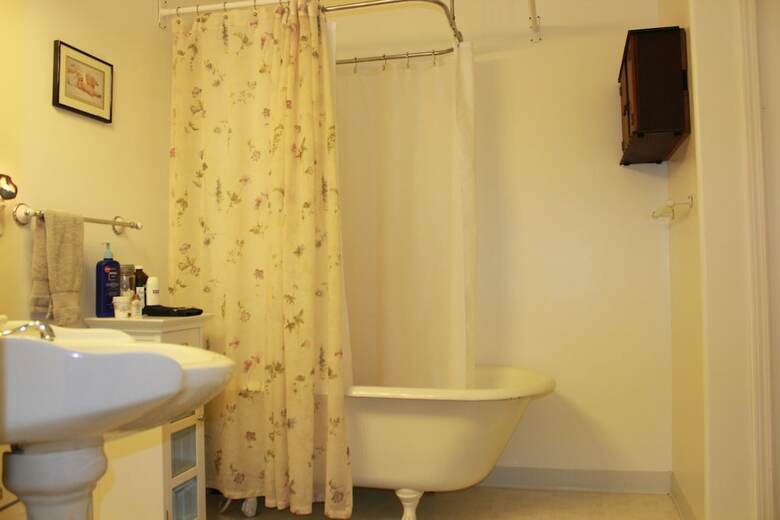 Bed & Breakfast Meandering Moose Lodging