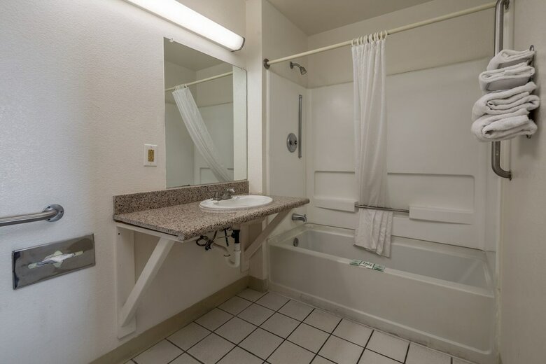 Motel Travelers Inn