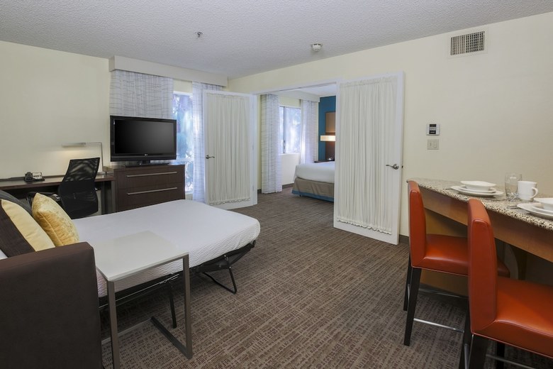 Hotel Residence Inn By Marriott Bakersfield