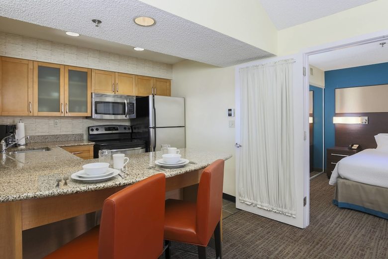 Hotel Residence Inn By Marriott Bakersfield