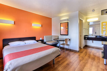 Motel 6 Santa Clara