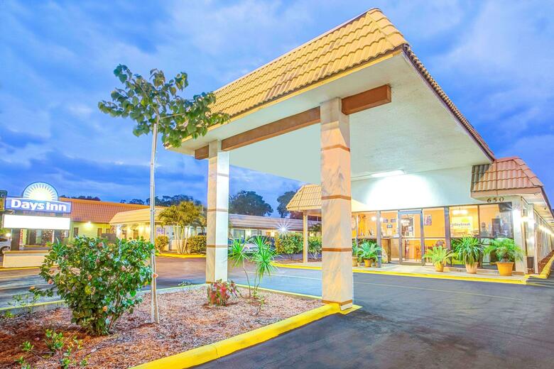 Motel Days Inn St Petersburg Central