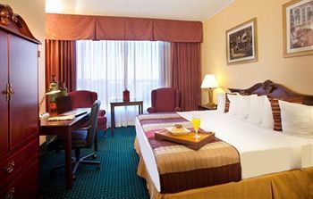 Magnuson Grand Conference Hotel