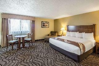 Hotel Quality Inn & Suites
