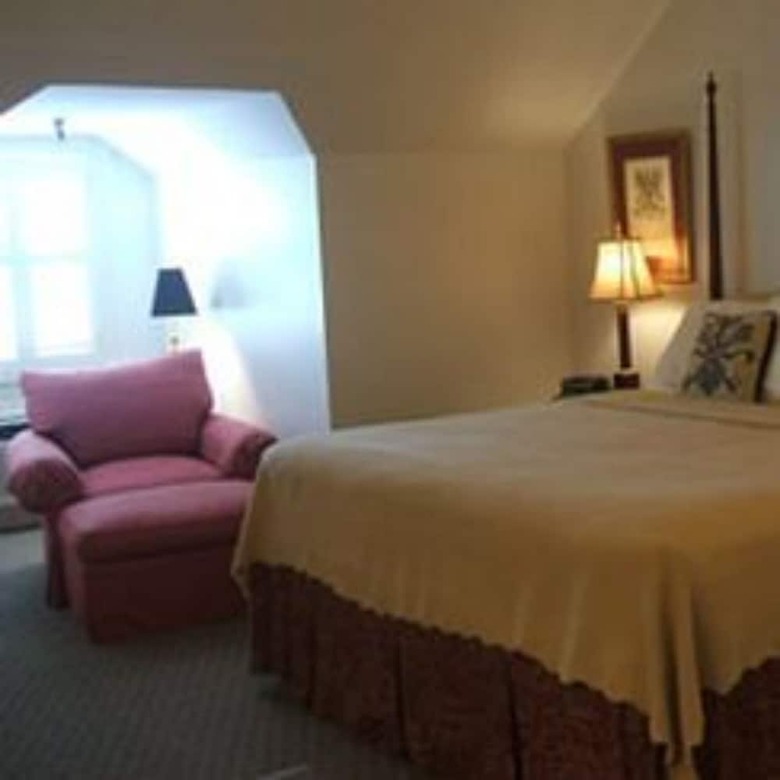 Bed & Breakfast 1842 Inn