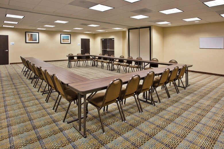 Holiday Inn Express And Suites Moultrie, An Ihg Hotel
