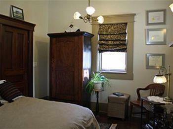 Bed & Breakfast Plum Grove Inn