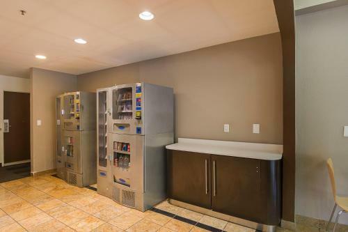 Hotel Studio 6 Concord