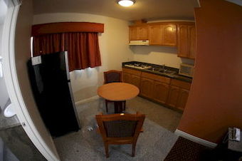 Hotel Glen Capri Inn &suites - San Fernando Rd