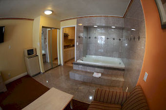 Hotel Glen Capri Inn &suites - San Fernando Rd