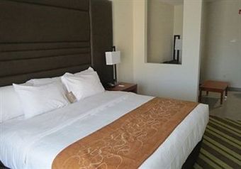 Hotel Comfort Suites