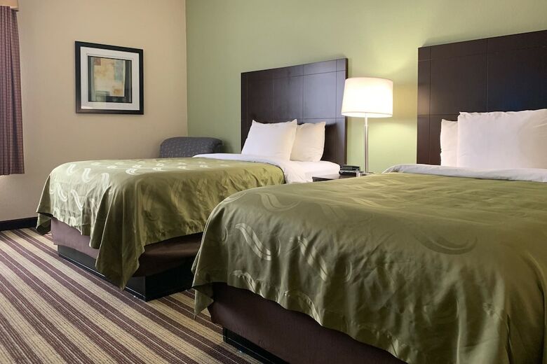 Hostal Quality Inn And Suites