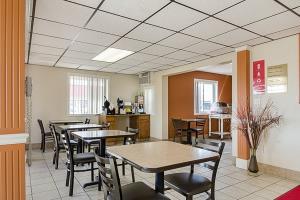 Motel Econo Lodge Hays