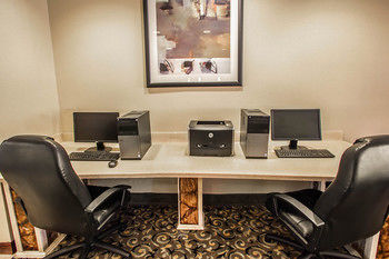 Hotel Comfort Suites Bloomington