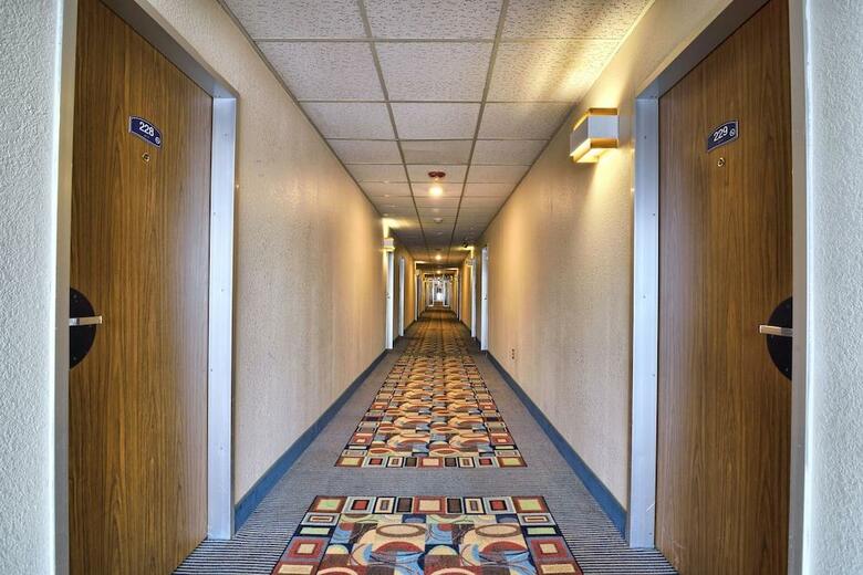 Hotel Howard Johnson Inn - Bangor