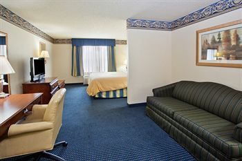 Hotel Fairbridge Inn & Suites @ Fed Ex Field